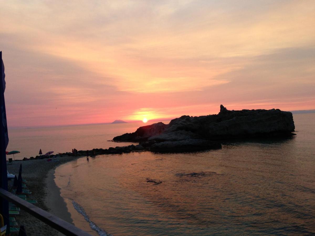 Oldwell Hotel Santa Domenica  Ngoại thất bức ảnh